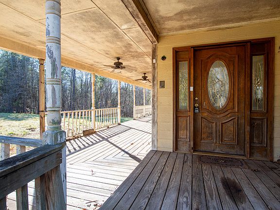 3rd image of 378 Jordan Creek Dr