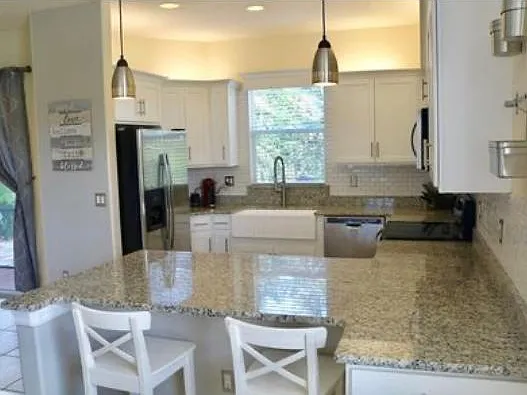 11258 Coimbra Ln — Photo 9