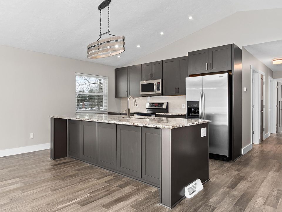 1st image of 920 Forest Hills Rd