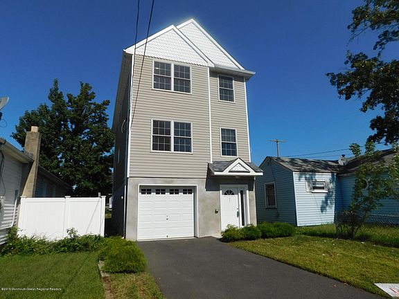 3rd image of 355 Lorillard Ave