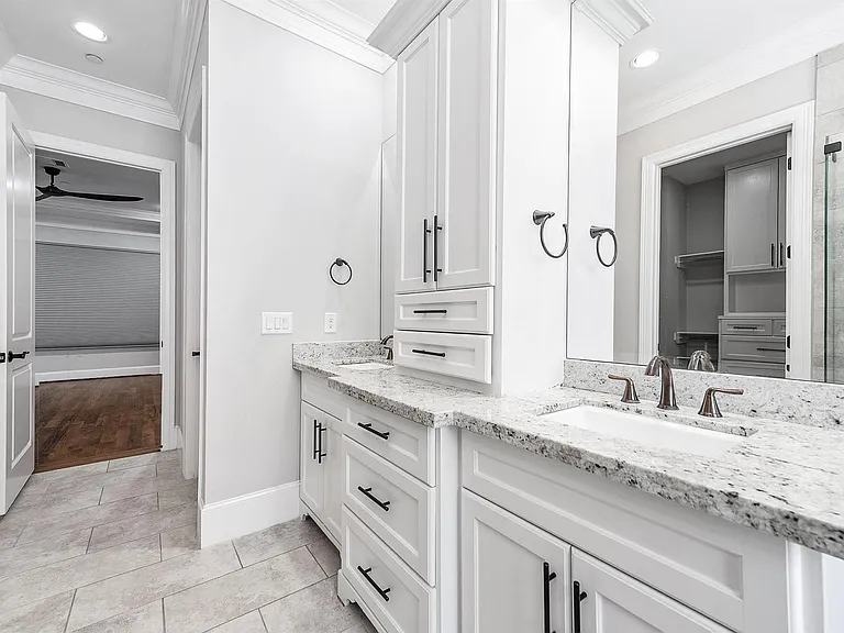 5733 Winsome Ln — Photo 14