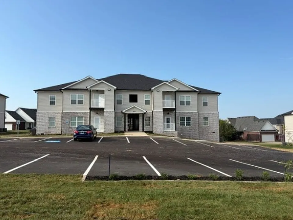 308 Hillview Mills Blvd