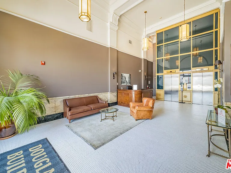 257 S Spring St #2B — Photo 13