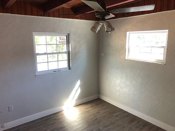 5th image of 11720 N 15th St APT 4B