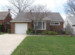 2190 Green Ridge Dr, Wickliffe, OH 44092