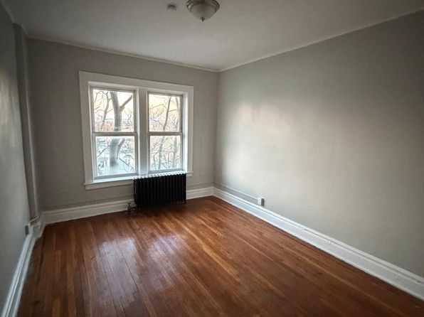 223 Mount Prospect Ave APT 17