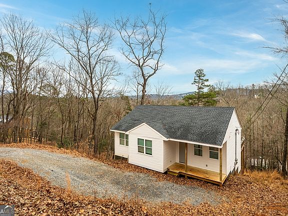 3rd image of 657 Summit Ln