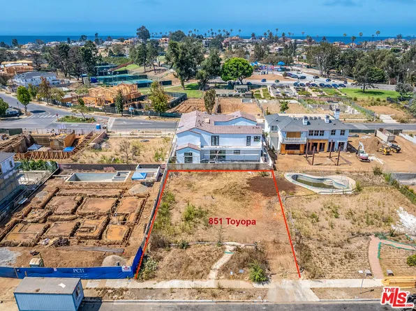 851 Toyopa Dr, Pacific Palisades, CA 90272