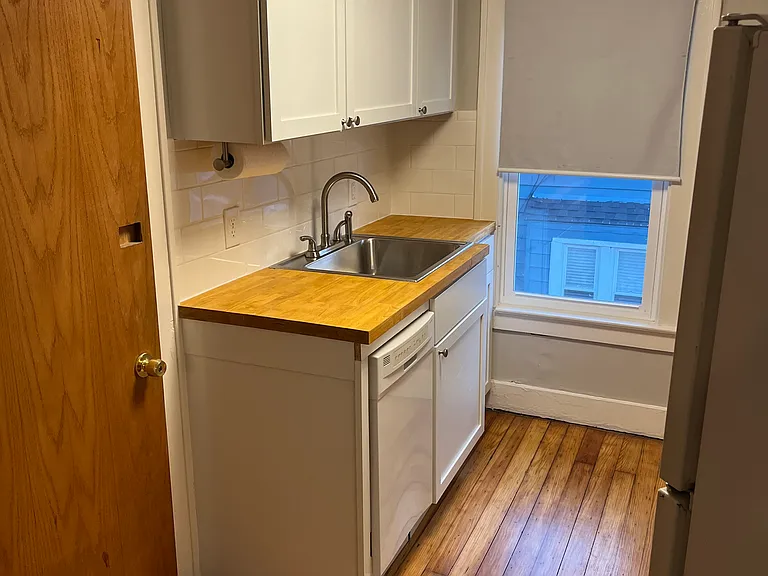 347 E Saratoga St #2 — Photo 6