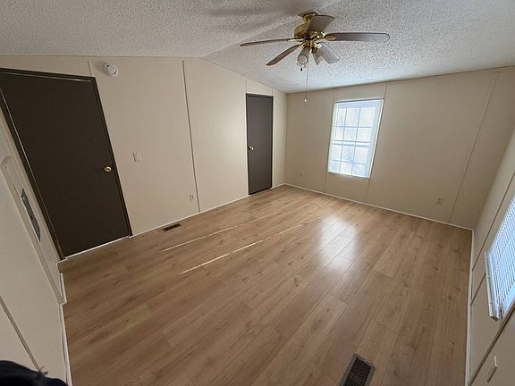 3rd image of 1800 E Jordan Rd #23