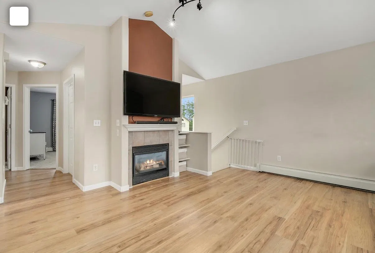3 bed, 1366 sqft, $2,700 — Photo 3