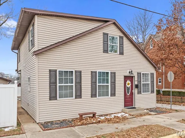 207 N Main St, Waterloo, IL 62298