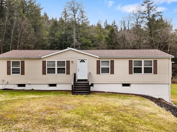 20 English Hill Rd, Chenango Forks, NY 13746