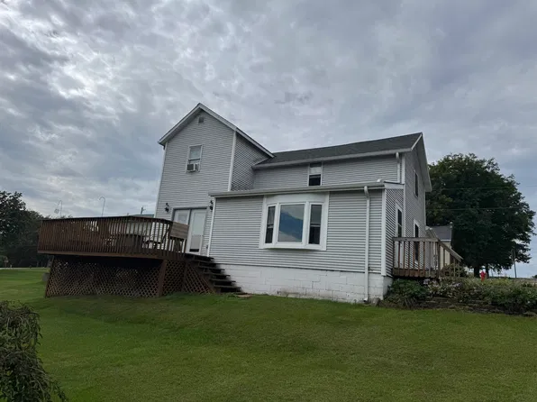 130 Front St, Bloomington, WI 53804