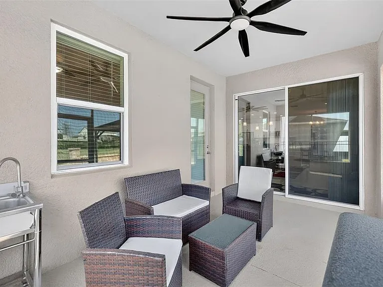 6070 Sierra Crown St — Photo 48