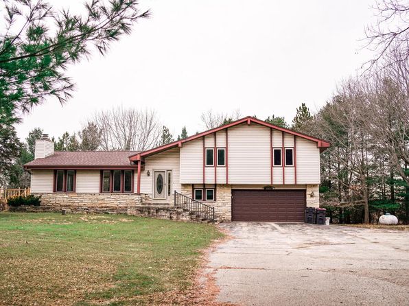 N6319 Hilltop LANE, Johnson Creek, WI 53038