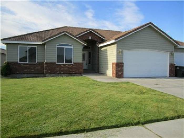 201 E Inglewood Dr, Moses Lake, WA 98837 Zillow