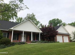 205 Connors Cir, Oak Ridge, TN 37830