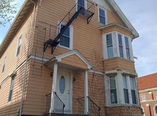394 Weeden St, Pawtucket, RI 02860