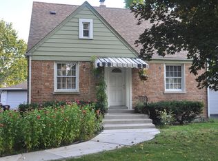 215 E Washington St, Des Plaines, IL