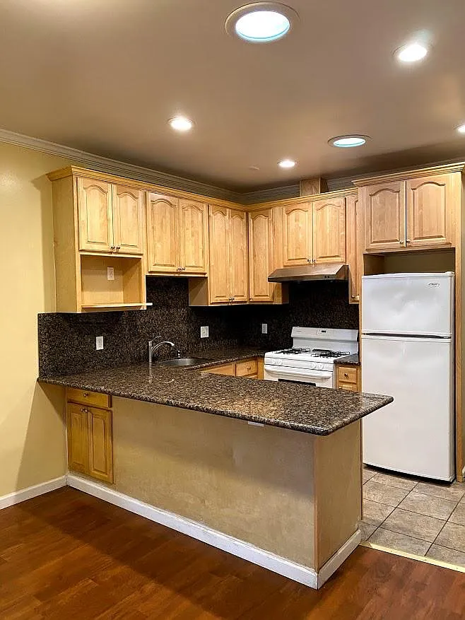 1 bed, 550 sqft, $1,795 — Photo 3