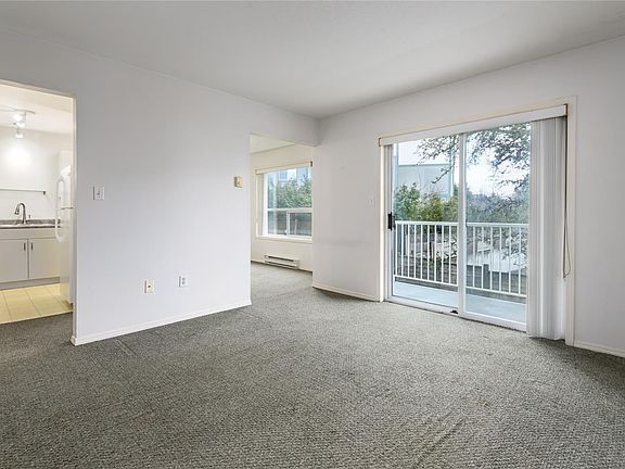 3rd image of 123 Back Rd #202