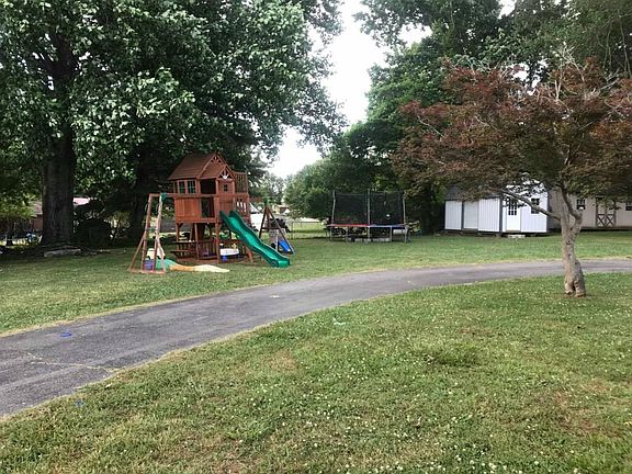 3rd image of 117 Dalewood Dr
