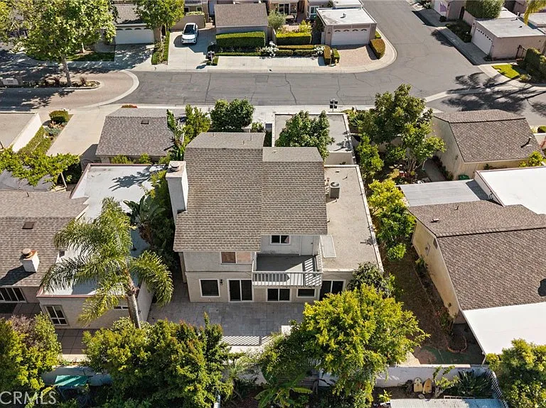 24295 Tahoe Ct — Photo 32