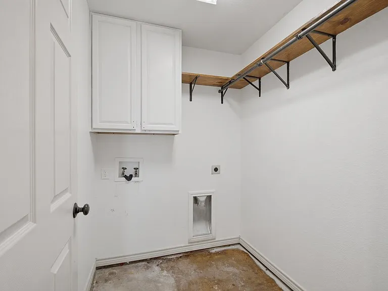 1118 Cedar Creek Rd — Photo 28