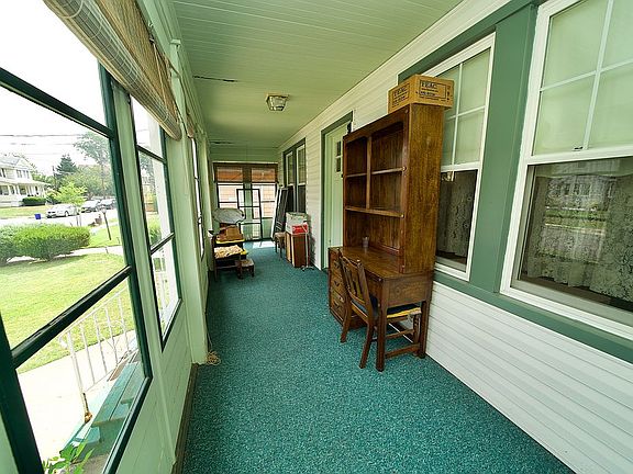3rd image of 181 Smallwood Ave