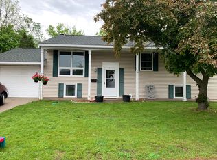 612 Benton Ct, Ionia, MI