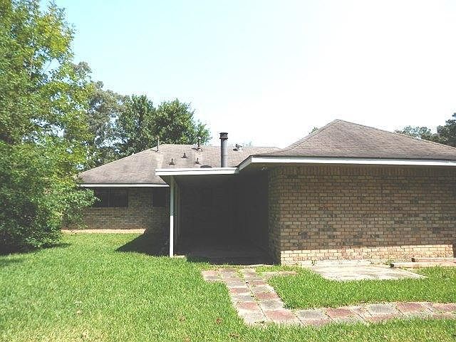 2nd image of 16374 Mockingbird Ln