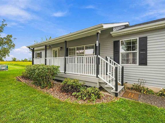 2nd image of 288 Paddock Cir