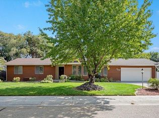 7207 W Desert Ave, Boise, ID 83709