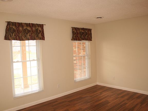 5th image of 3880 Priest Lake Dr APT 88