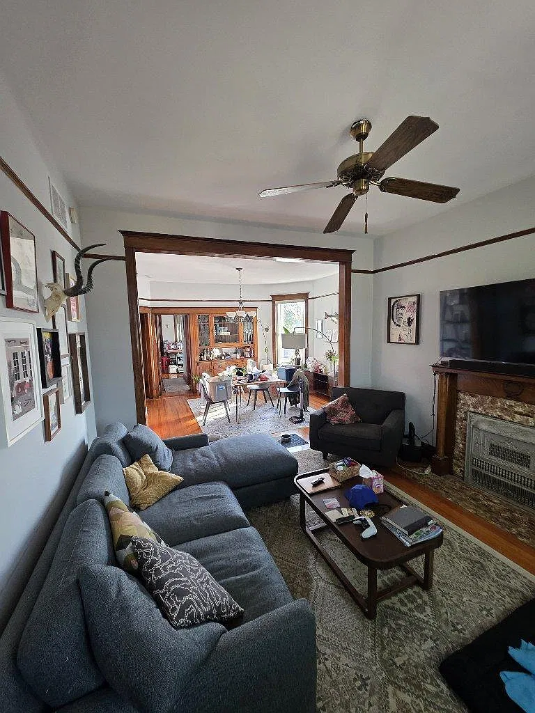 3 bed, $2,395 — Photo 4