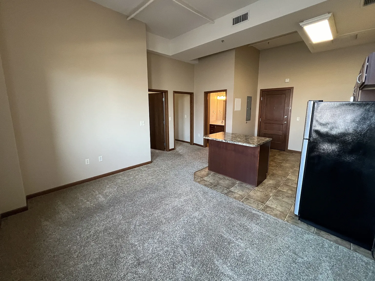 214 S Kline St - Roosevelt Apts - 26 — Photo 3