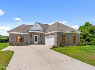 7416 Dunbarton Dr, Horn Lake, MS 38637