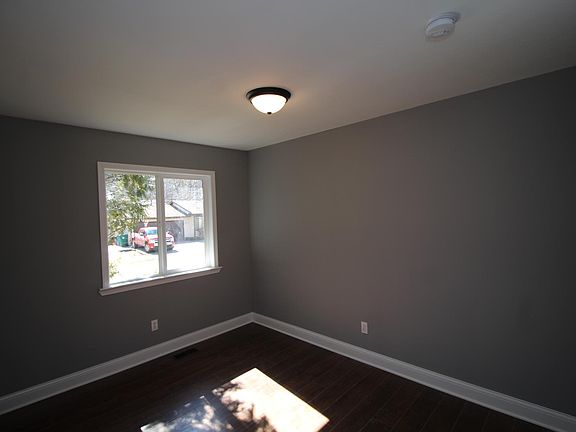 5th image of 9610 Nestoria St