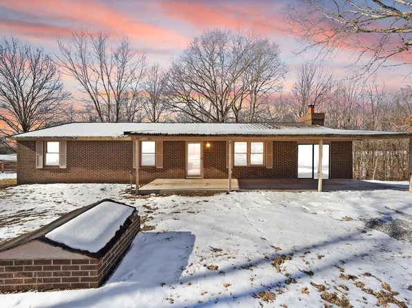 76 Combs Rd, Dunnville, KY 42528