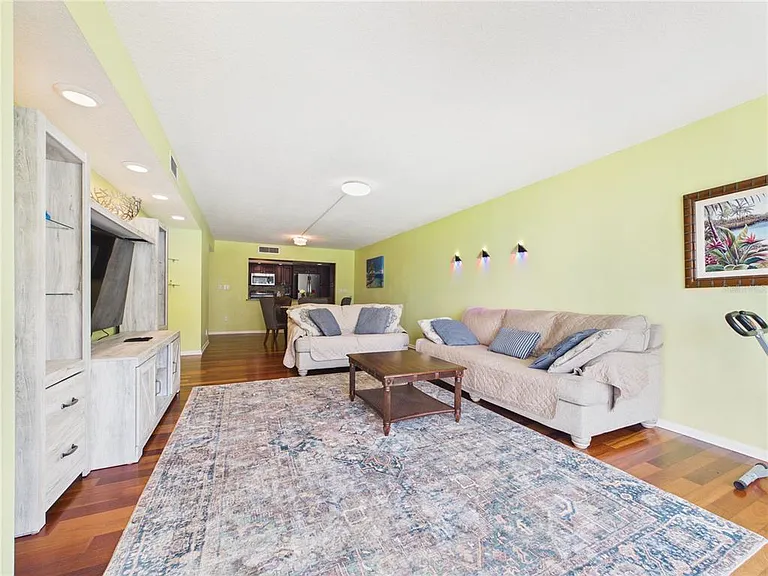 1400 Gulf Blvd #212 — Photo 5