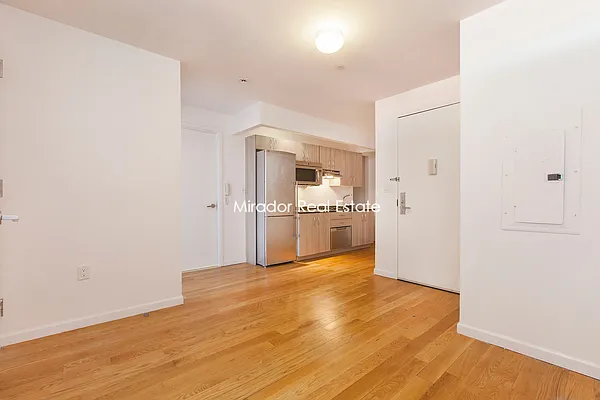 Rented by Mirador Real Estate | media 5