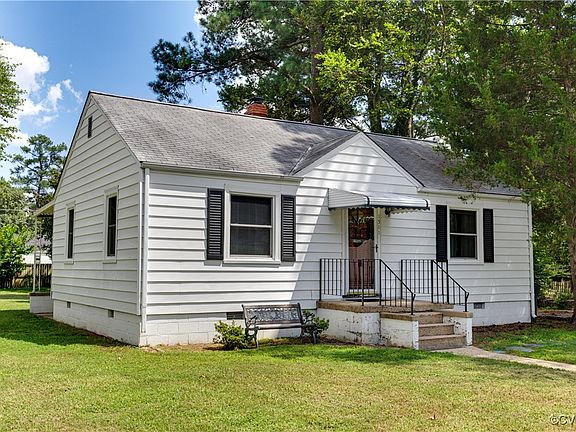 2nd image of 1511 Fort Hill Dr
