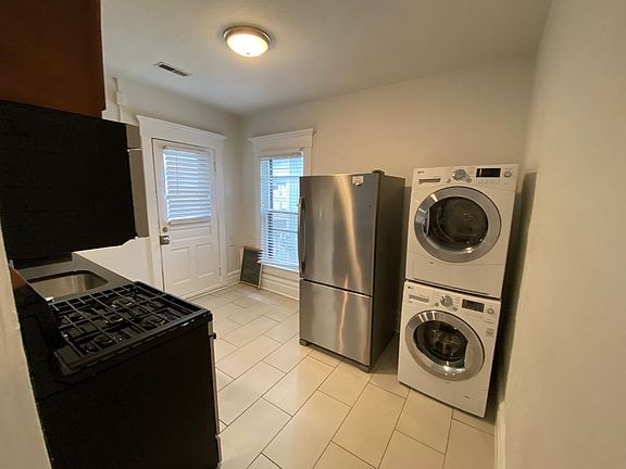 3rd image of 866 Dennison Ave #866.5