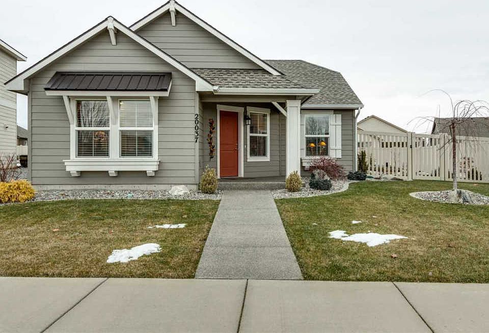 1st image of 20037 E Meyers Ave