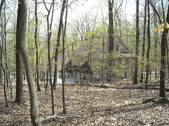 3rd image of 1292 Glatco Lodge Rd