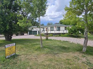 551 W Sybille St, Guernsey, WY 82214