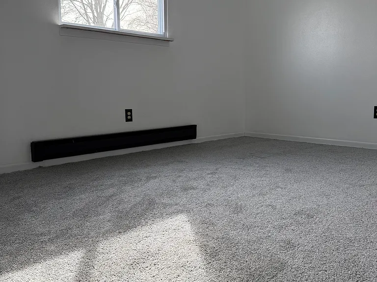 4837 W Bancroft St — Photo 43