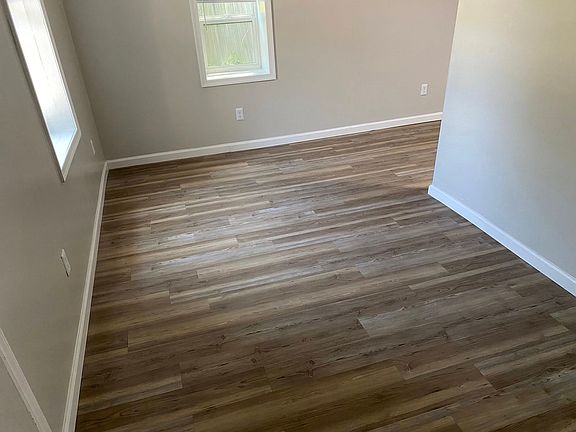 5th image of 15 Haughton Ave