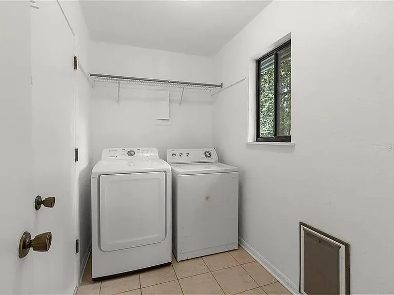 4344 NW 30th Ter — Photo 18